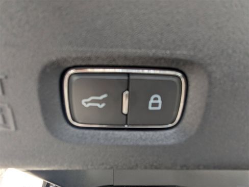 Used 2025 Ford Expedition Max Platinum w/ Stealth Performance Package image 14