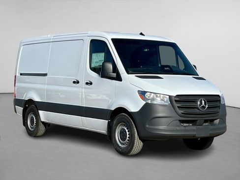New 2025 Mercedes-Benz Sprinter 2500 image 1