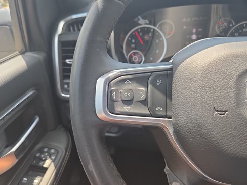 Used 2025 RAM 2500 Big Horn AWD/4WD image 11
