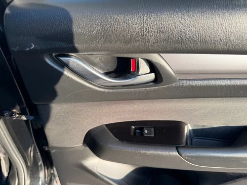 Used 2019 MAZDA CX-5 Sport FWD image 28