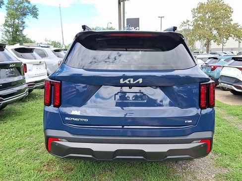 Certified 2024 Kia Sorento X-Line EX AWD/4WD image 5