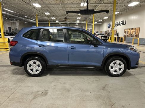 Certified 2023 Subaru Forester Base image 9