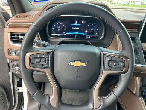 Used 2023 Chevrolet Tahoe High Country AWD/4WD image 22