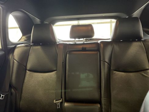 Used 2021 Toyota RAV4 SE w/ Weather & Moonroof Package image 20