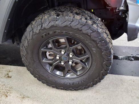 Used 2024 Jeep Wrangler Unlimited AWD/4WD image 37