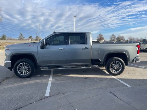 Certified 2024 Chevrolet Silverado 2500 LTZ w/ LTZ Plus Package image 6