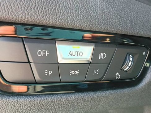 Used 2023 BMW i4 eDrive40 w/ M Sport Package RWD image 10