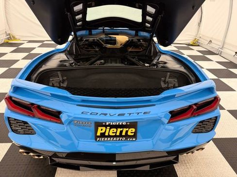 Used 2022 Chevrolet Corvette Stingray Premium Cpe w/ Z51 Performance Package image 4
