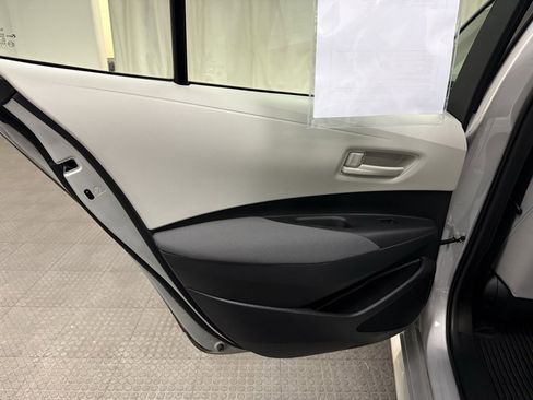 Used 2023 Toyota Corolla LE image 20