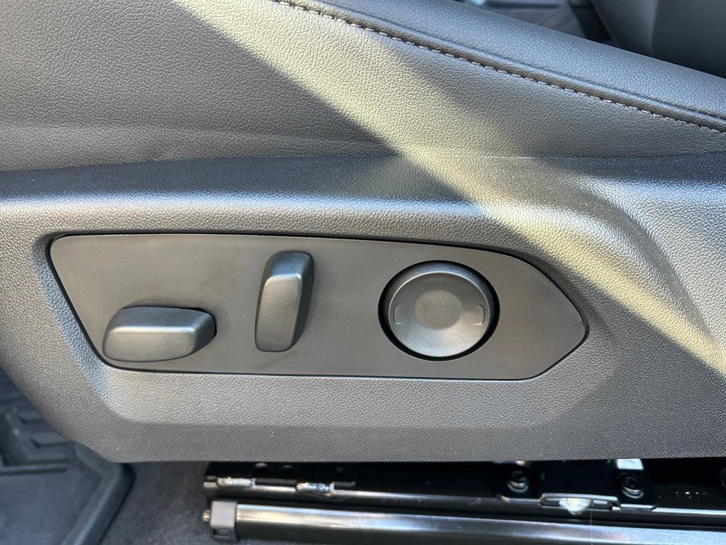 New 2026 Chevrolet Colorado Trail Boss AWD/4WD image 49