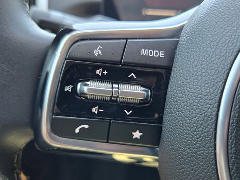 Used 2025 Kia Sorento S w/ Panoramic Sunroof Package FWD image 24