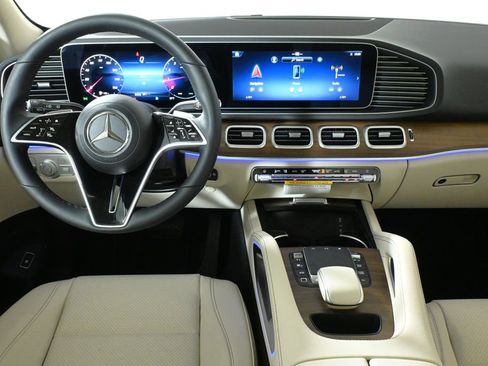 New 2026 Mercedes-Benz GLE 450 4MATIC image 16