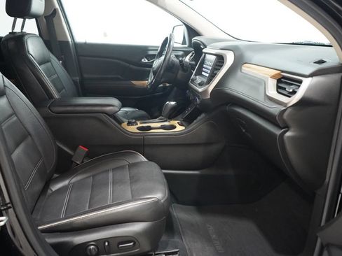 Used 2017 GMC Acadia Denali w/ Technology Package AWD/4WD image 14