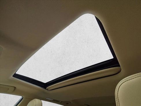 Used 2017 Toyota Highlander XLE image 15