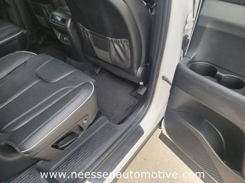 Used 2023 Hyundai Palisade SEL FWD image 11