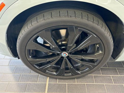 Used 2023 BMW X7 M60i w/ Executive Package AWD/4WD image 10