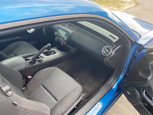 Used 2010 Chevrolet Camaro LT RWD image 22