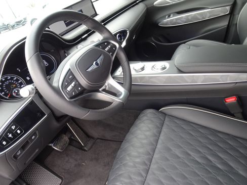 New 2025 Genesis GV70 3.5T Sport w/ Sport Advanced Package image 12