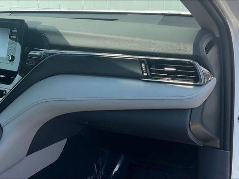 Used 2023 Toyota Camry LE w/ Convenience Package image 21