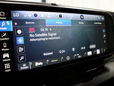 Used 2024 Jeep Wrangler Unlimited AWD/4WD image 3
