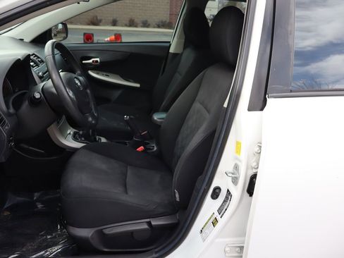 Used 2010 Toyota Corolla S image 19