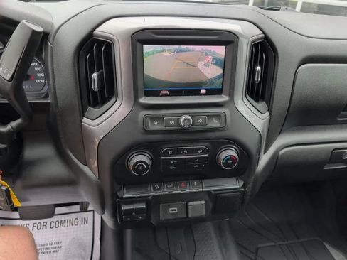 Used 2020 Chevrolet Silverado 1500 Custom Trail Boss w/ Custom Convenience Package AWD/4WD image 20