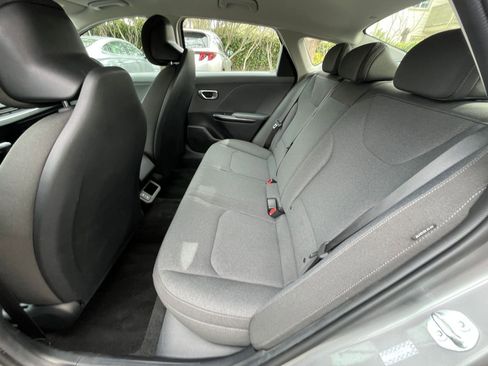 Used 2025 Kia K4 LXS image 24