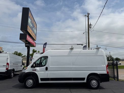 Used 2022 RAM ProMaster 3500 FWD image 3