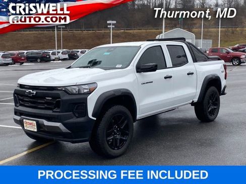 Used 2025 Chevrolet Colorado Trail Boss w/ Midnight Edition image 1