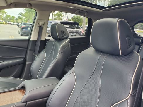 Used 2023 Acura RDX AWD w/ Advance Package image 18