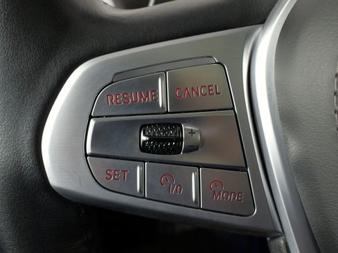 Used 2024 BMW X7 xDrive40i w/ Executive Package image 48