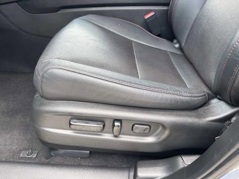 Certified 2025 Honda Passport Black Edition image 17