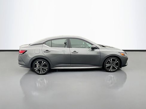 Used 2022 Nissan Sentra SR w/ Trunk Package image 8