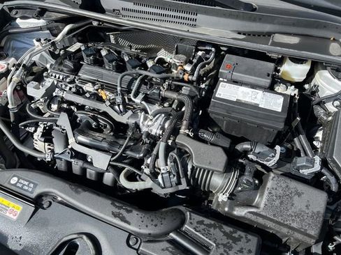 Certified 2023 Toyota Corolla LE image 9