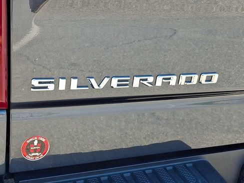 Certified 2021 Chevrolet Silverado 1500 LT Trail Boss w/ Convenience Package II image 32