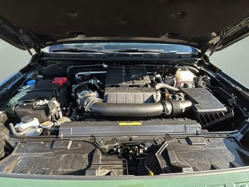 Used 2024 Nissan Frontier SV w/ SV Convenience Package image 32