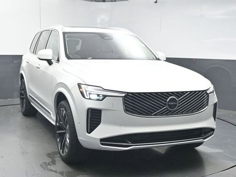 New 2026 Volvo XC90 B6 Ultra w/ Protection Package image 2