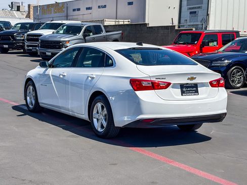 Used 2020 Chevrolet Malibu LS FWD image 2