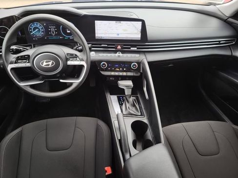 Certified 2024 Hyundai Elantra SEL image 13