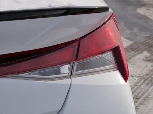 Certified 2025 Hyundai Elantra Sport image 17