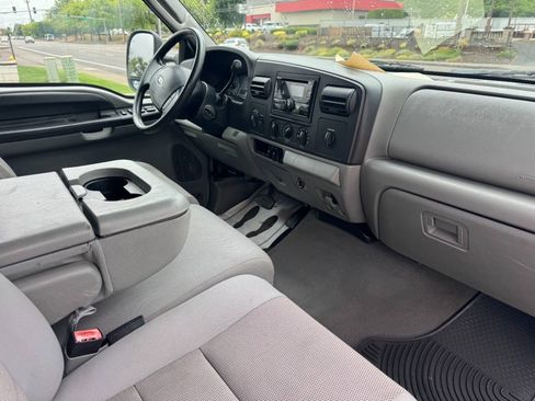 Used 2006 Ford F250 XLT AWD/4WD image 13
