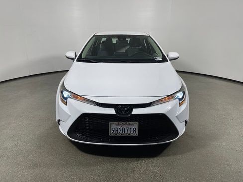 Certified 2022 Toyota Corolla LE image 8