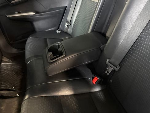 Used 2014 Toyota Camry SE FWD image 17
