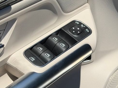 New 2026 Mercedes-Benz GLA 250 image 16
