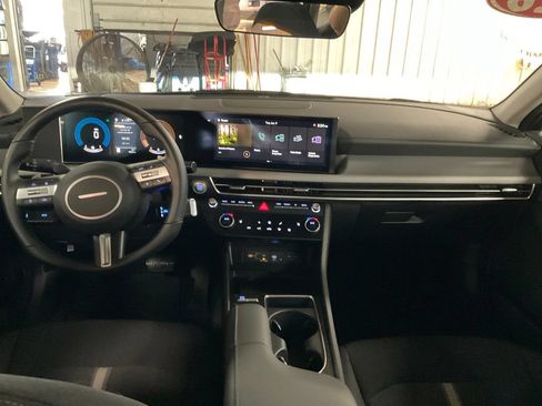 Certified 2026 Hyundai Sonata SEL AWD/4WD image 18