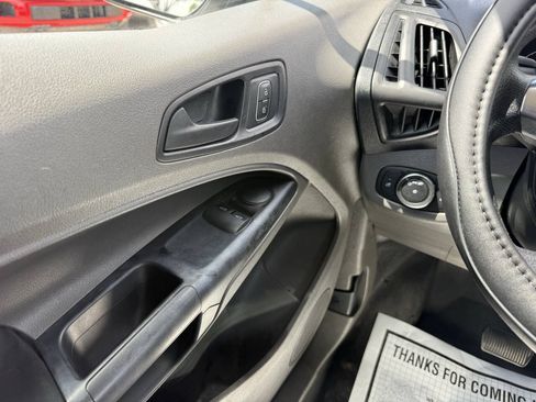 Used 2019 Ford Transit Connect XL FWD image 24