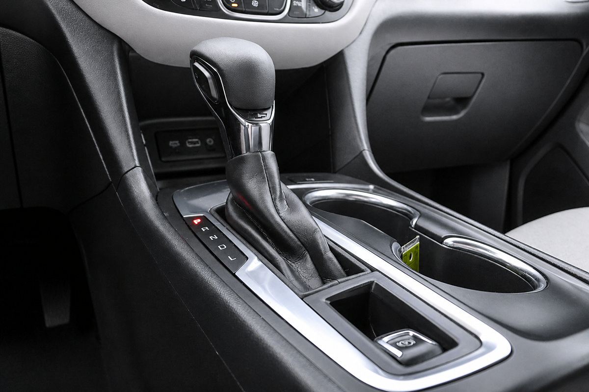 Used 2022 Chevrolet Equinox LT w/ Driver Convenience Package FWD image 37