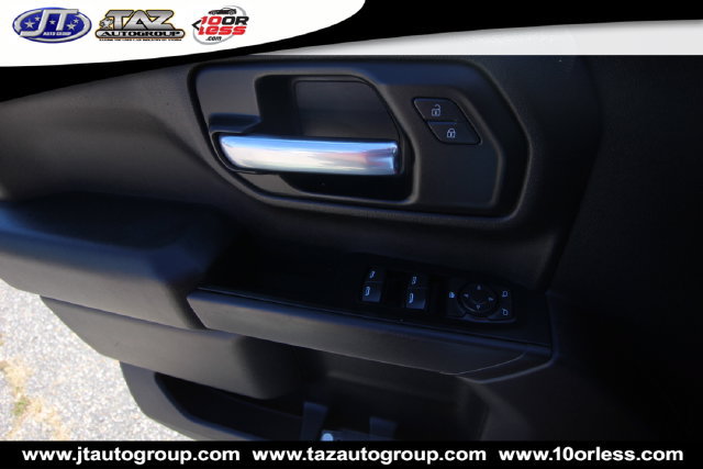 Used 2020 Chevrolet Silverado 1500 Custom w/ Custom Value Package AWD/4WD image 11