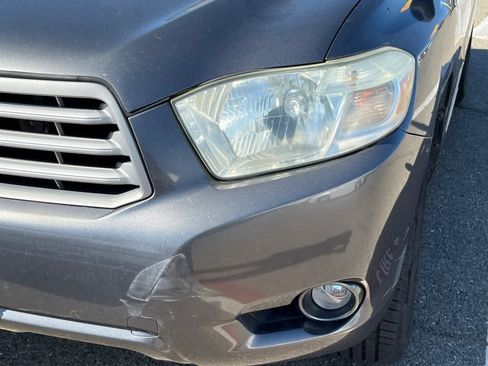 Used 2010 Toyota Highlander SE image 11