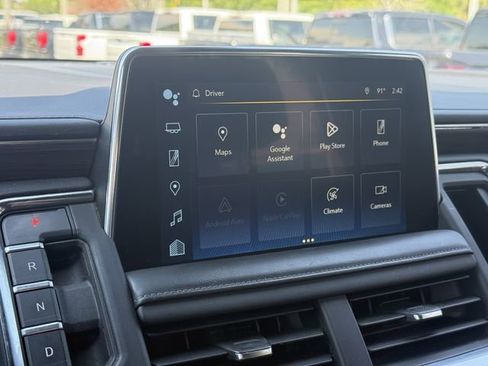 Used 2023 Chevrolet Suburban Z71 w/ Luxury Package image 25